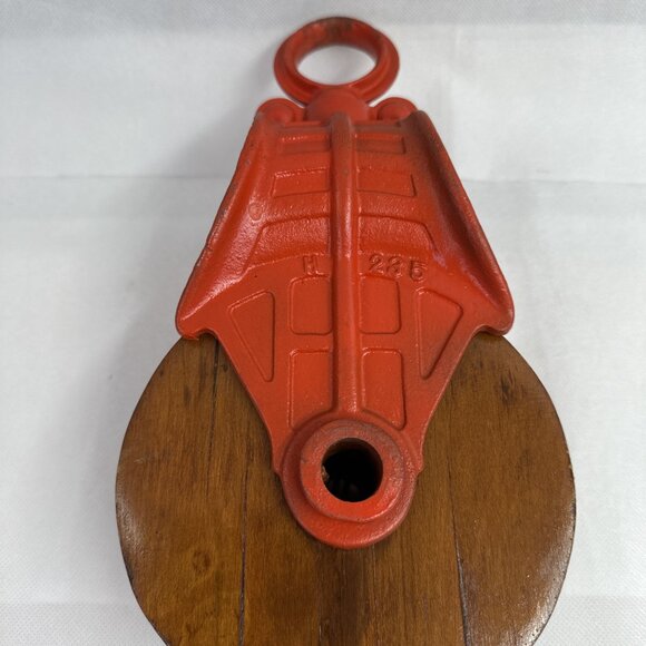 Antique Vintage Myers Cast Iron & Wood Barn Pulley - Orange Pulley Myers H 236 - Picture 5 of 7